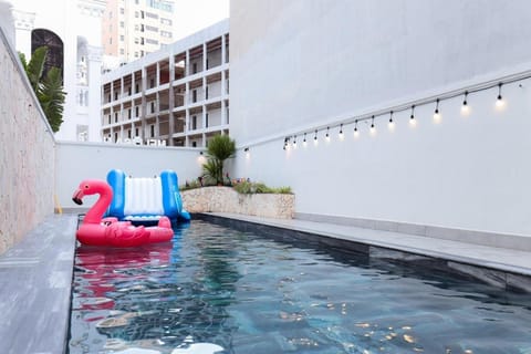 Communal lounge/ TV room, Day, Beach, Evening entertainment, Pool view, Swimming pool, Swimming pool