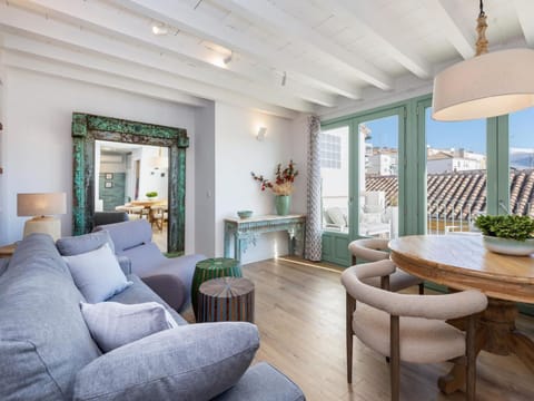View (from property/room), Living room, Other, Seating area