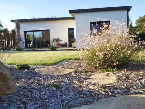 Gîte plain pied dans l'aber House in Saint-Pabu