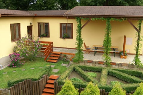 Garden, Garden, Balcony/Terrace, Garden view