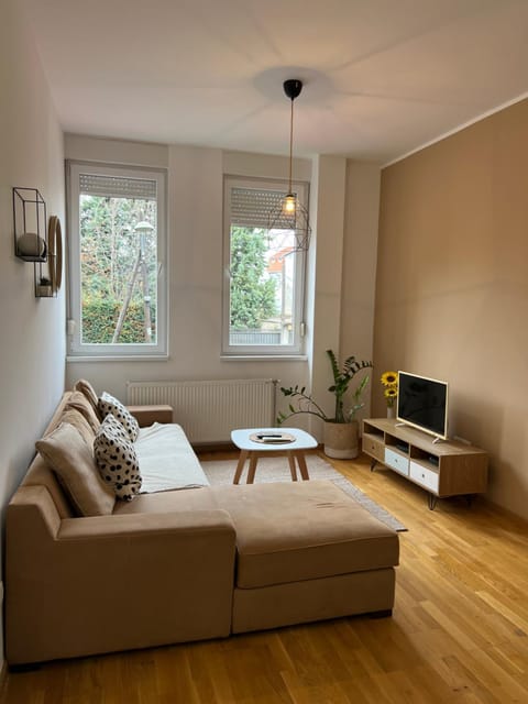 Sleep-Enjoy Apartment Apartment in Novi Sad
