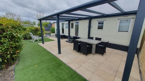 Meerbrise House in Brouwershaven