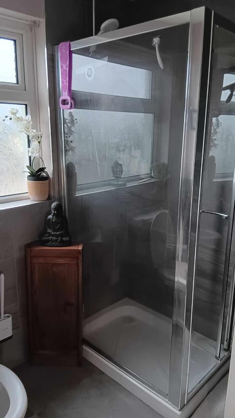 Sunny Room near town centre Vacation rental in Warrenpoint