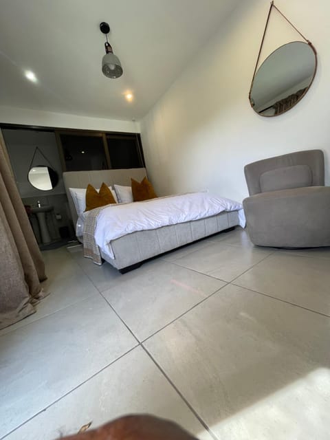 DOMIN LUXURY SUITES Bed and Breakfast in Cape Town