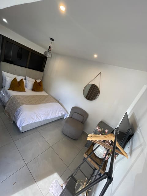 DOMIN LUXURY SUITES Bed and Breakfast in Cape Town