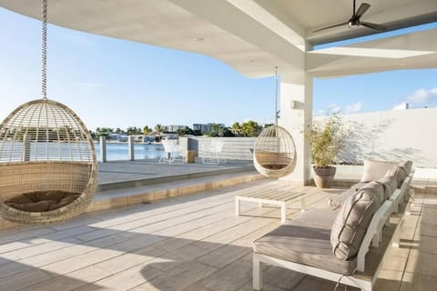 Balcony/Terrace, Balcony/Terrace