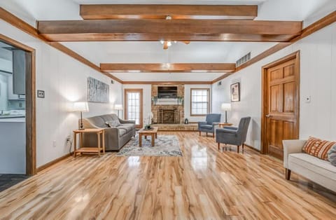 Near Shelby Farms & Greenline- Cordova Comfort House in Cordova