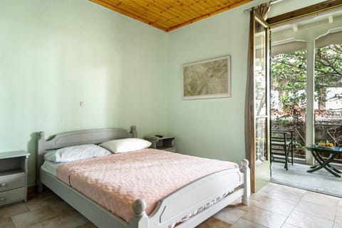 Property building, Living room, Bedroom