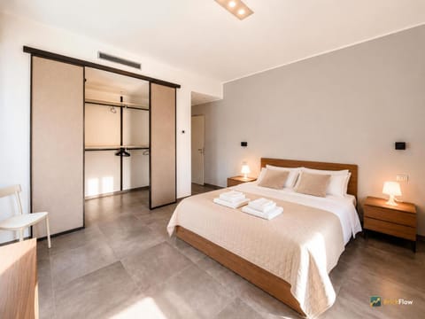 Bed, Photo of the whole room, Bedroom, towels, wardrobe