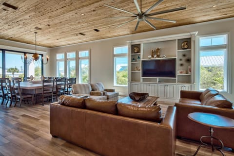 Soggy Dollar House in Miramar Beach