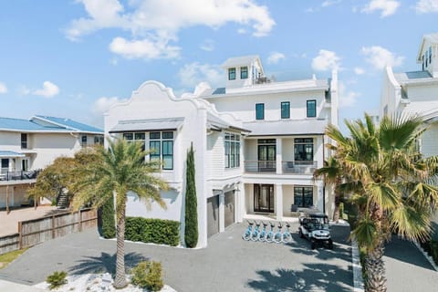 Coastal Seaclusion House in Destin