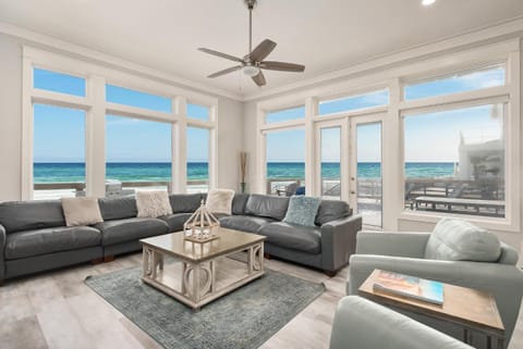 Latitudes House in Destin