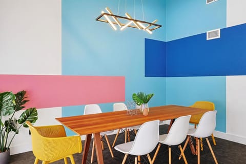 Posh 5BD w Pool Hot Tub Cinema Patio Foosball House in Grand Prairie