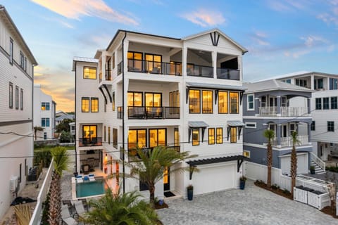 Emerald View House in Inlet Beach