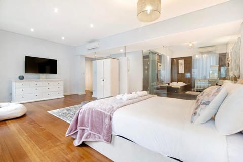 Living room, Bedroom