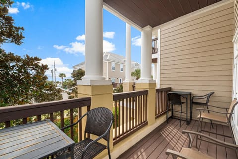 View (from property/room), Balcony/Terrace