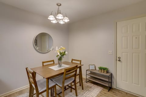 Toledo Vacation Rental about 8 Mi to Downtown! Apartment in Toledo