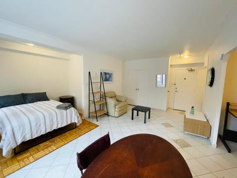 Bed, Living room, Seating area