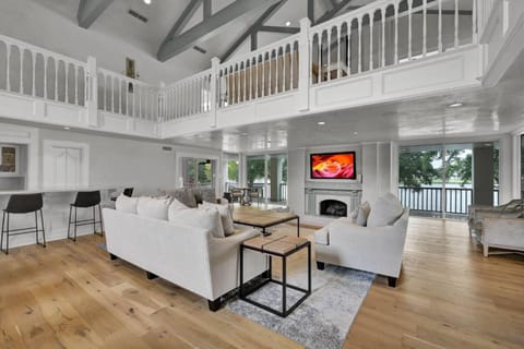 Dawns Edge House in Lake Conroe