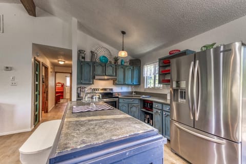 Whispering Woods and Forest Haven: Rest and Relaxation at its Finest! House in Alto