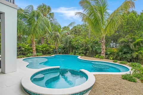 A Wave From It All House in Anna Maria Island