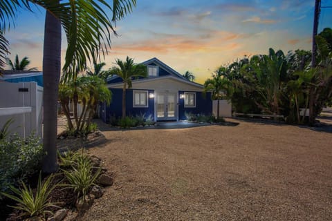 Bean Point Bungalow House in Anna Maria Island