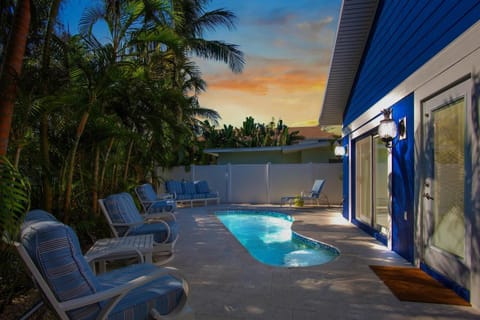Bean Point Bungalow House in Anna Maria Island
