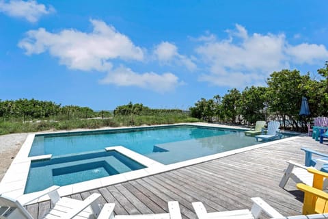 Beachfront Bungalow House in Holmes Beach