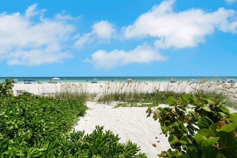 Beachfront Bungalow House in Holmes Beach
