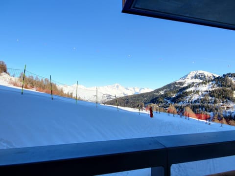 Appartement neuf pour 12 personnes avec Wifi et vue sur Mont Blanc - FR-1-455-251 Apartment in Mâcot-la-Plagne