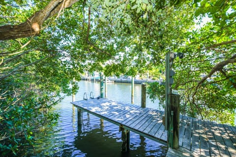 Castaway Cove House in Anna Maria Island