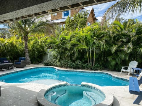 Coastal Queen House in Anna Maria Island