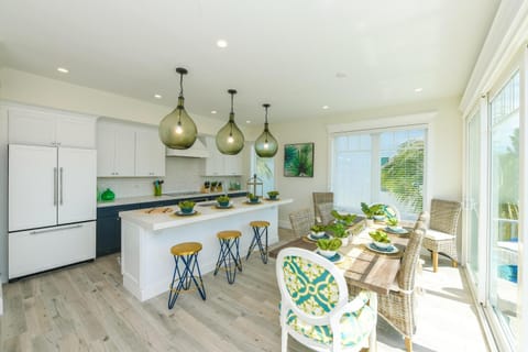 Coastal Queen House in Anna Maria Island