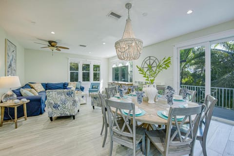 yyConch House House in Holmes Beach