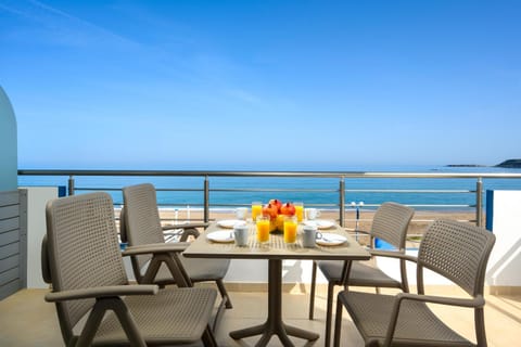 View (from property/room), Balcony/Terrace, Sea view