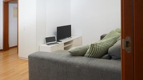 Communal lounge/ TV room, TV and multimedia, Living room