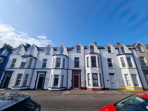 Portrush Harbour Family Apt - Princess Yellow 1 Apartment in Portrush