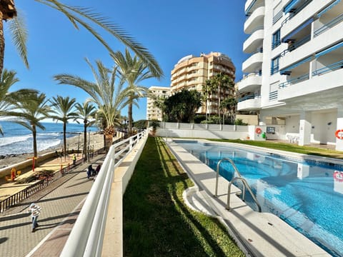 Pool view, Sea view, Swimming pool