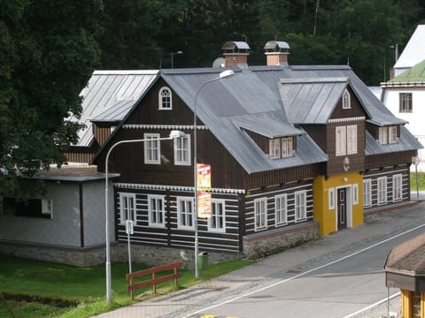 Facade/entrance, Summer