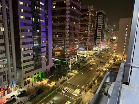 Amazing Sea View Stay Abu Dhabi Hostel in Abu Dhabi