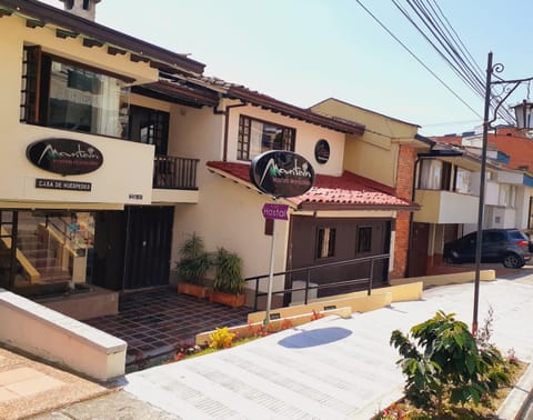 Facade/entrance, Neighbourhood, Street view