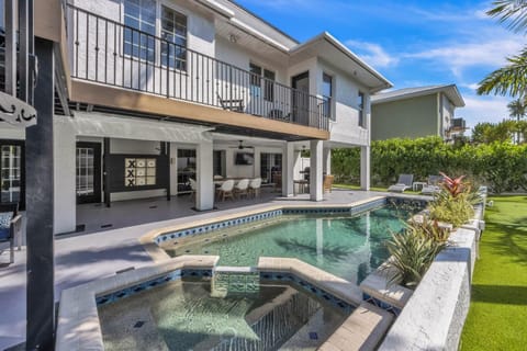 Fortunate Sol House in Holmes Beach