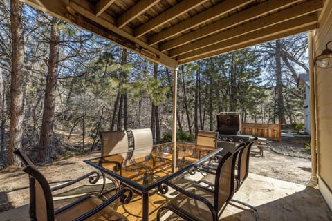 Yosemite Bass Lake Adventure Oasis House in Bass Lake