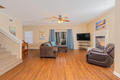 Yosemite Bass Lake Adventure Oasis House in Bass Lake