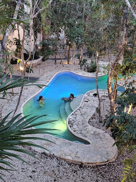 Swimming pool