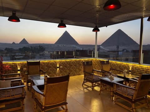 Restaurant/places to eat, Landmark view