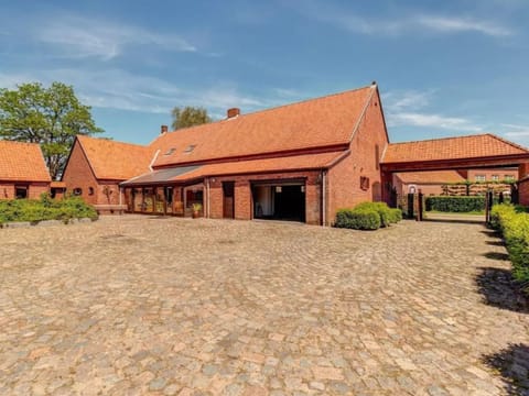 Property building, Summer