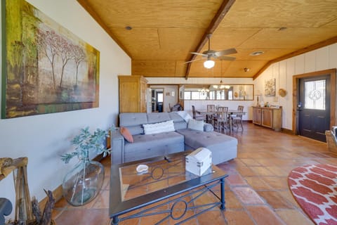 Quiet Bandera Country Home with Medina River Access! House in Rio Grande