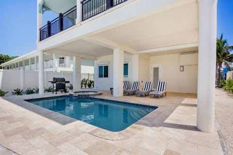 Tarpon Lookout House in Bradenton Beach