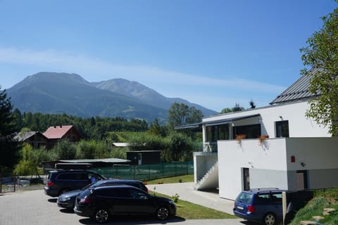 Property building, Facade/entrance, Mountain view, Parking